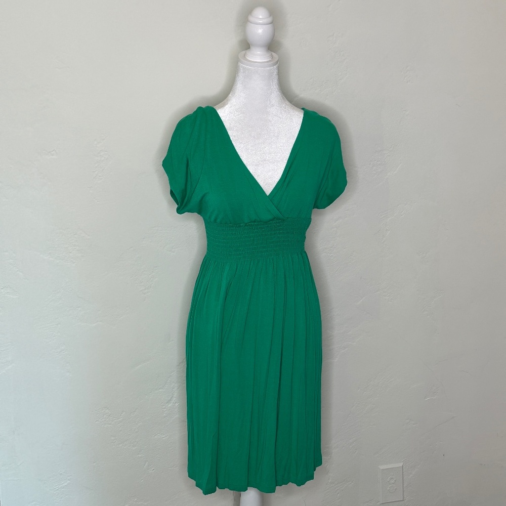Lani Green V-Neck Short-Sleeved Midi Dress with back cut-out